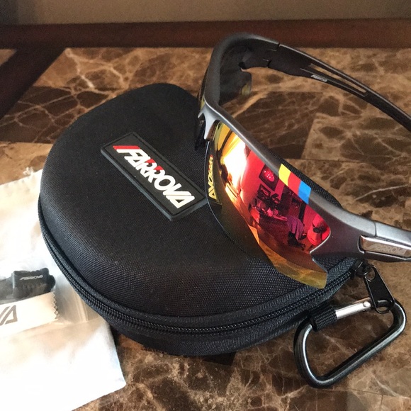 🆕 Farrova Polarized Sports Sunglasses. - Picture 6 of 8
